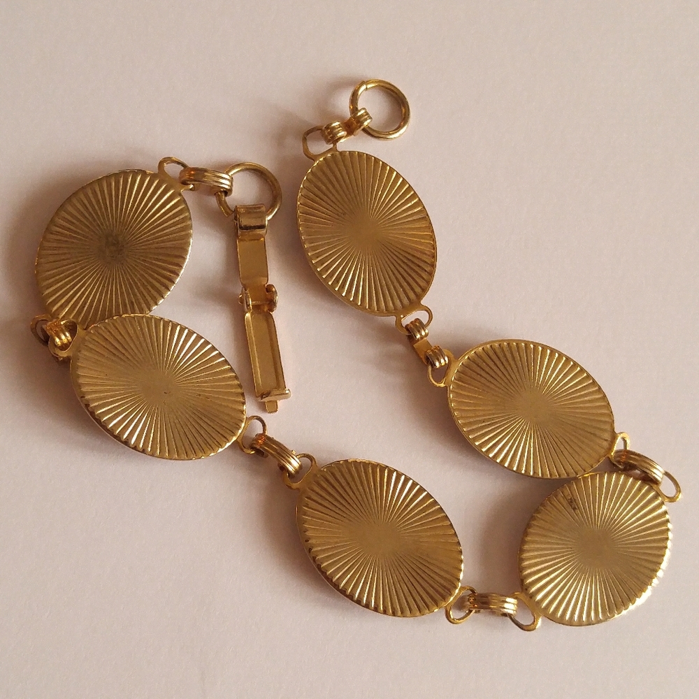 Relisted - Vintage blue and gold tone linked ovals bracelet rhinestones - Picture 10 of 10